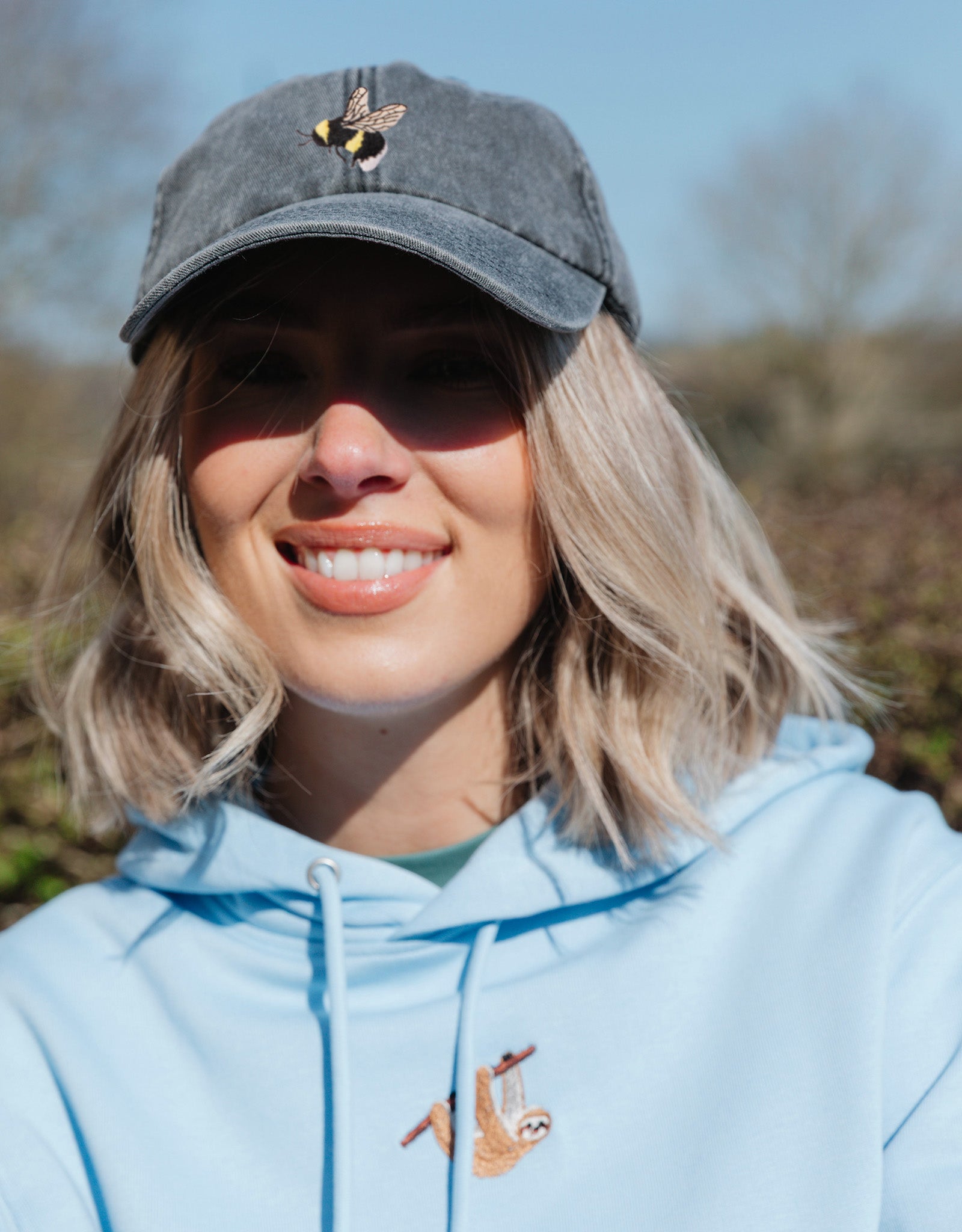 Bumblebee Embroidered Vintage Cap