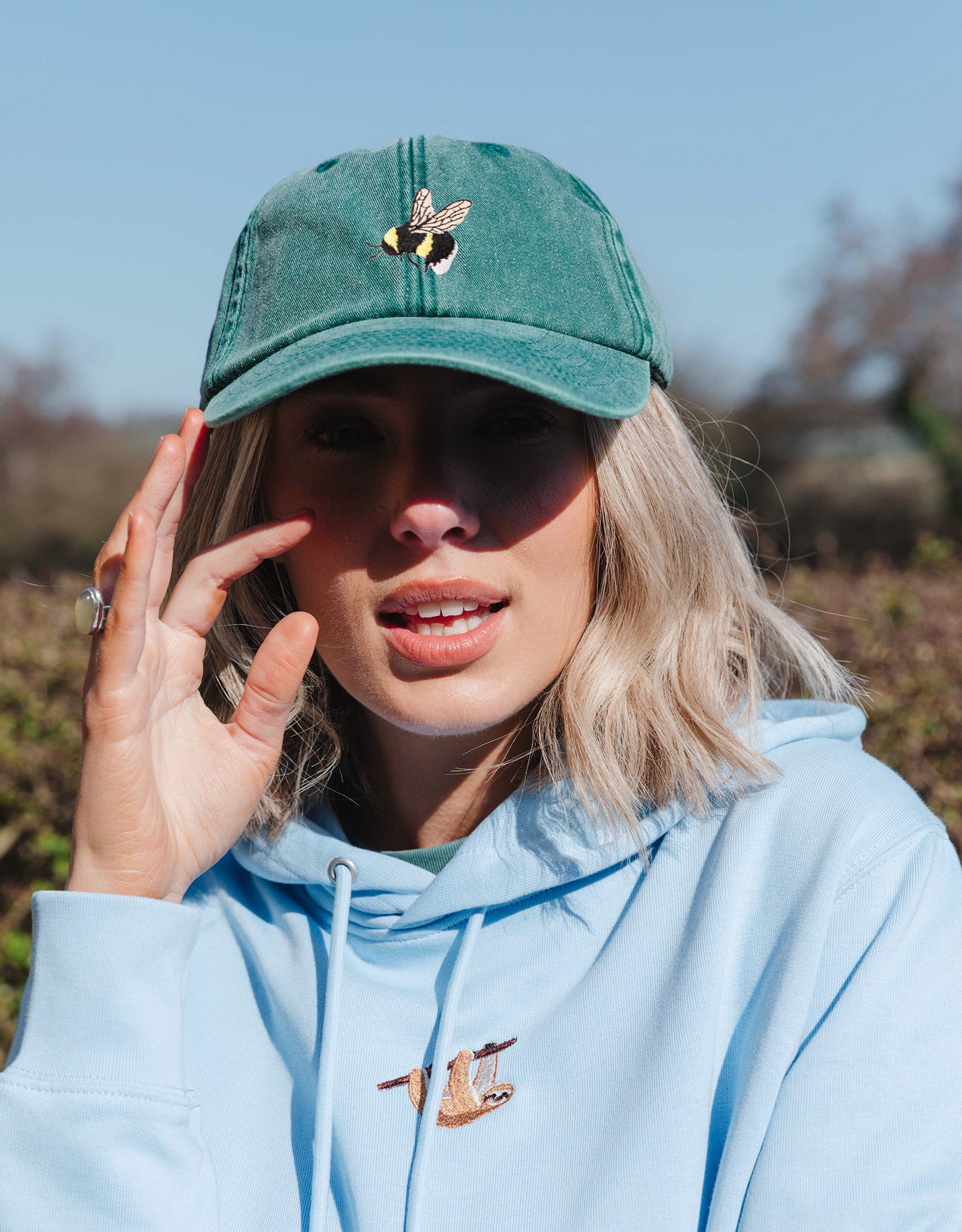 Bumblebee Embroidered Vintage Cap