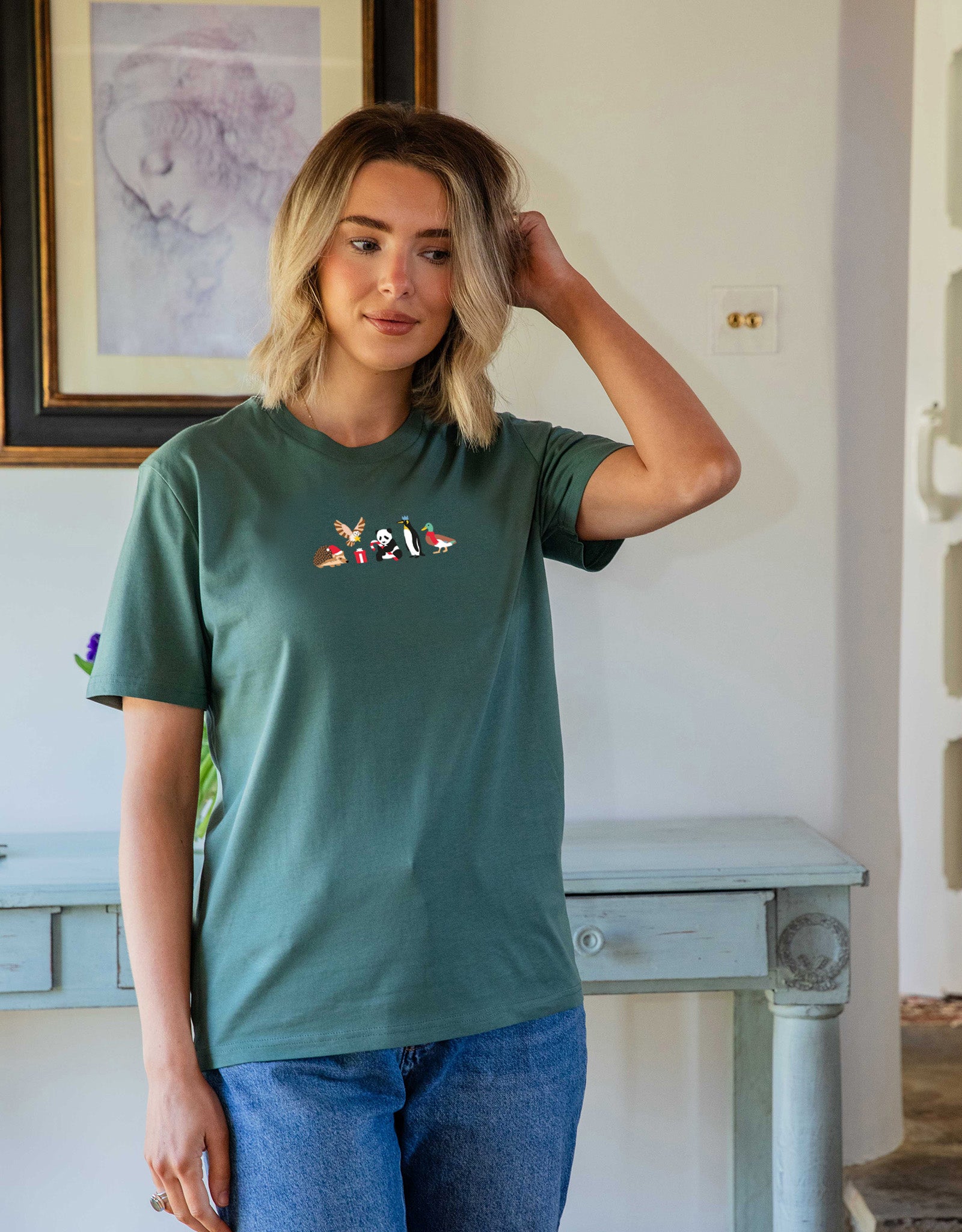 Christmas Embroidered T-Shirt - Small *SAMPBX1*
