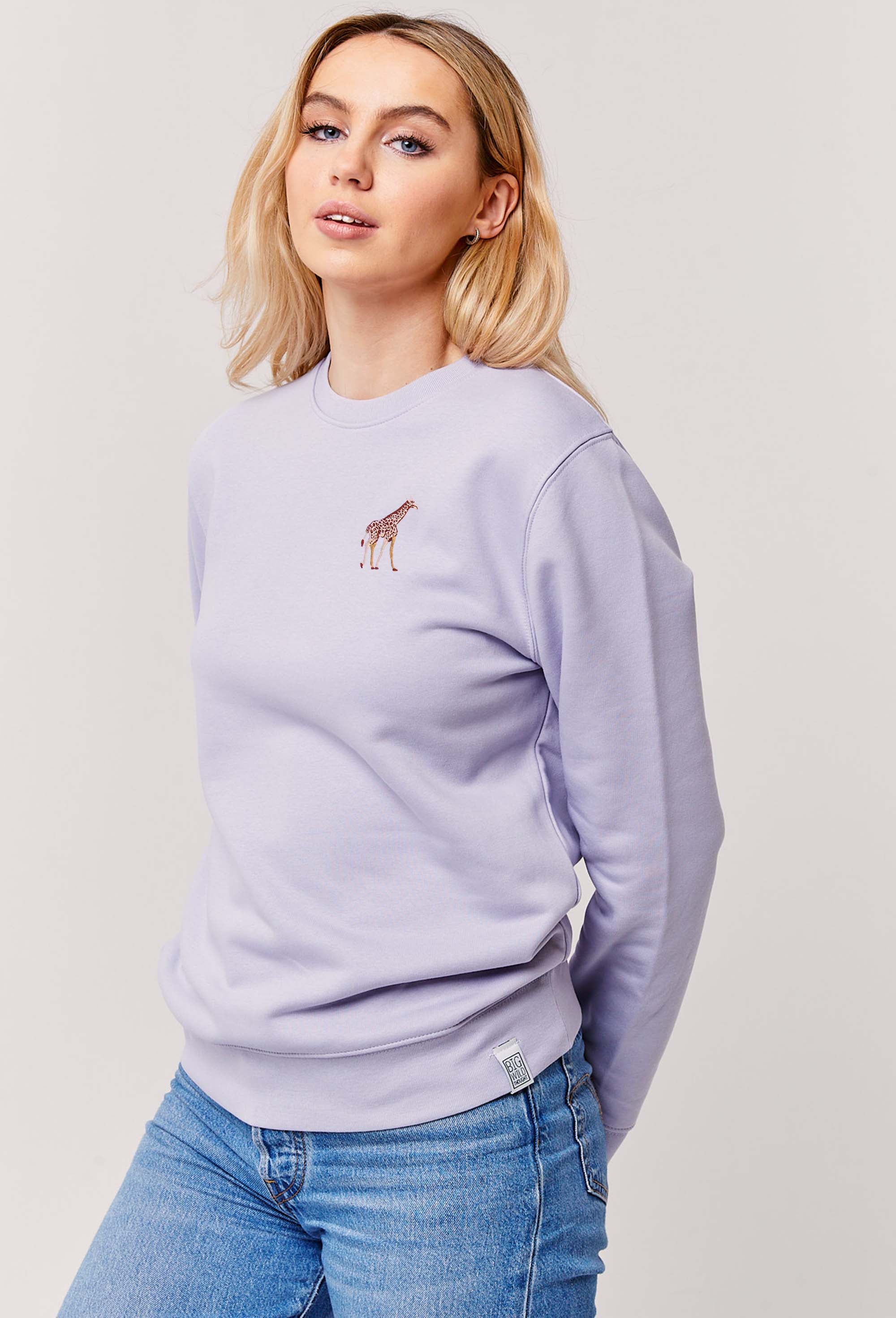 Giraffe Embroidered Sweatshirt - Medium (Faulty) *SAMPBX1*