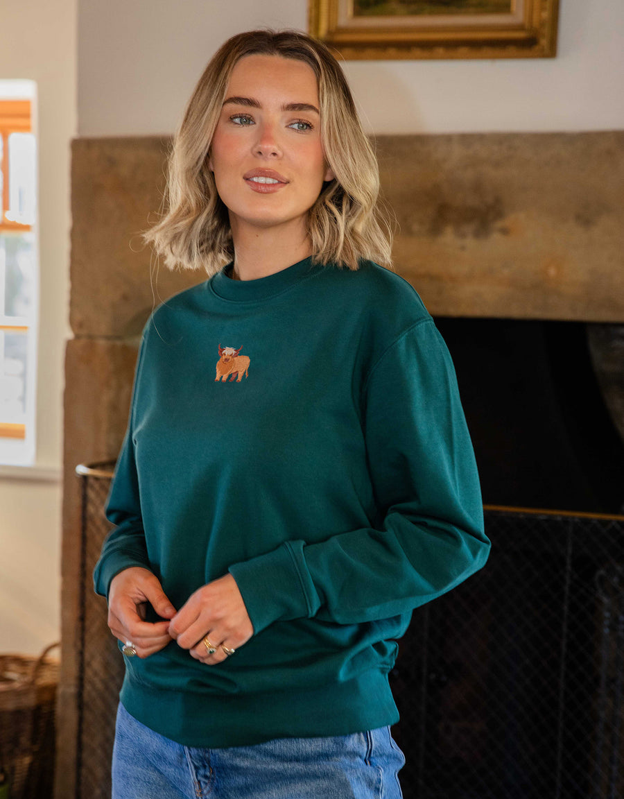Highland Cow Embroidered Unisex Sweatshirt