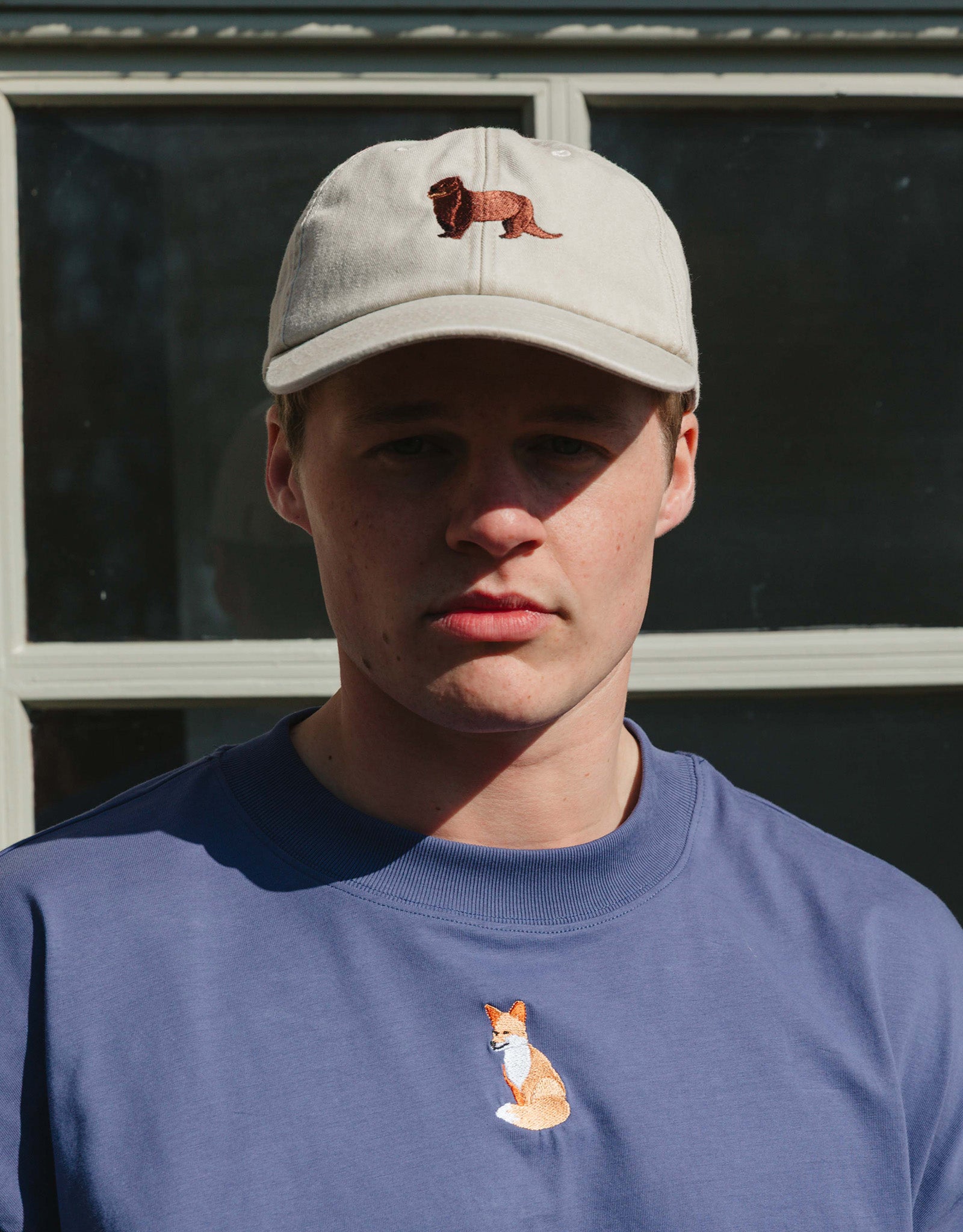 Otter Embroidered Vintage Cap